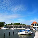 Sonnensegler Usedom Direkt Am Yachthafen Mit Terrasse Parkplatz Wlan *